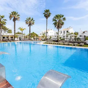 Apart-hotel Honorio - Pool And Garden