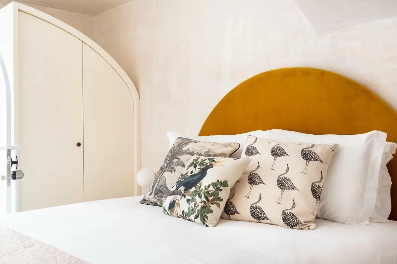 Guest house Archi-Pelago Alfama Design Suites Guesthouse Lisbon