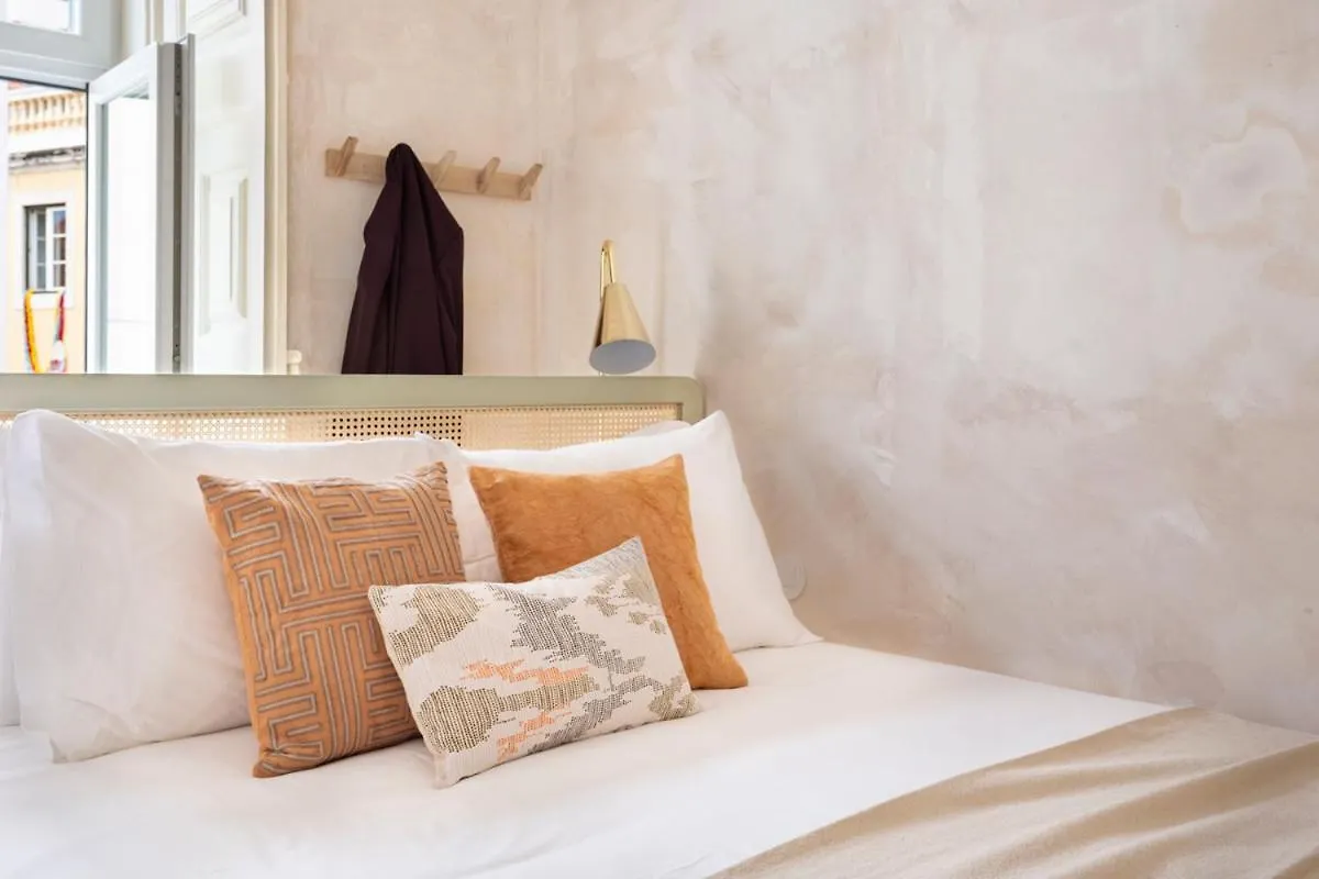 Archi-Pelago Alfama Design Suites Guesthouse Lisboa 2*,
