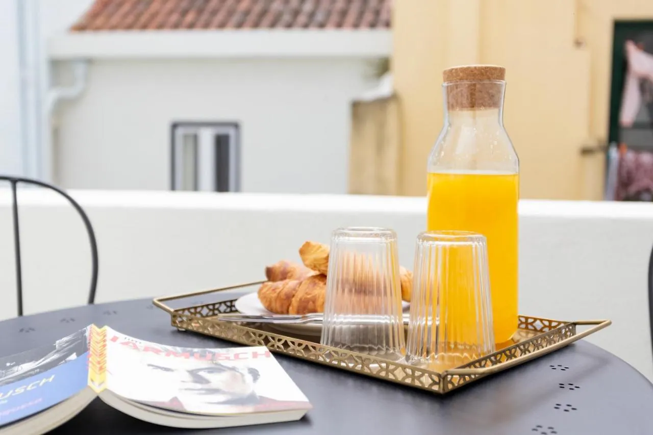Archi-Pelago Alfama Design Suites Guesthouse Lisboa 2*,