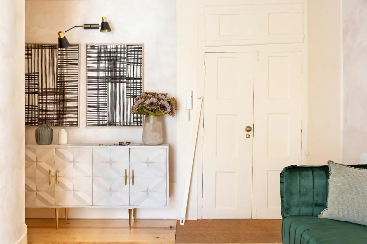Archi-Pelago Alfama Design Suites Guesthouse Lisboa 2*,
